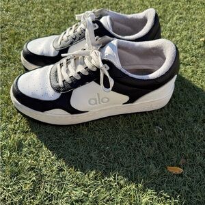 Alo Black and White Womens Size 8.5 Trainer Shoes